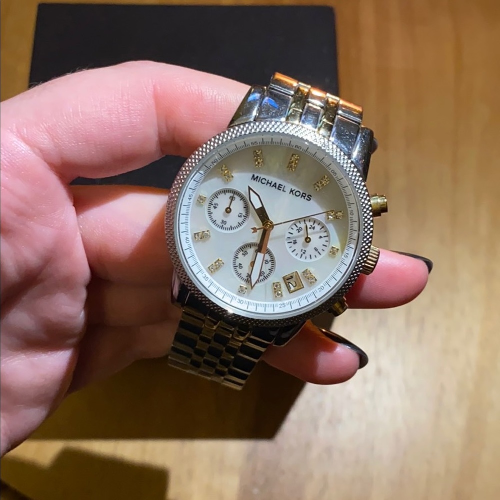 LIKE NEW Two Toned Authentic Michael Kors watch